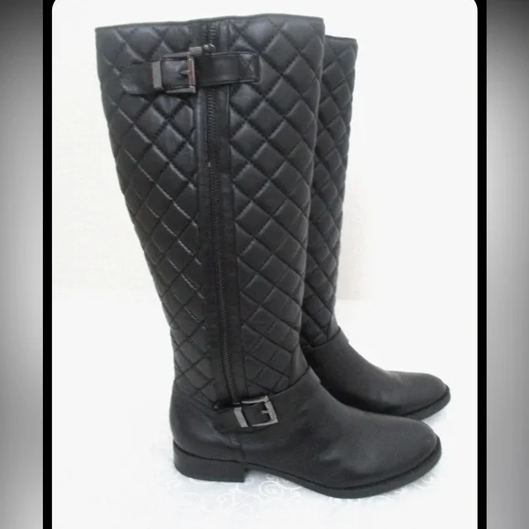 || Vince Camuto || High Quilted Black Boots - Picture 1 of 14